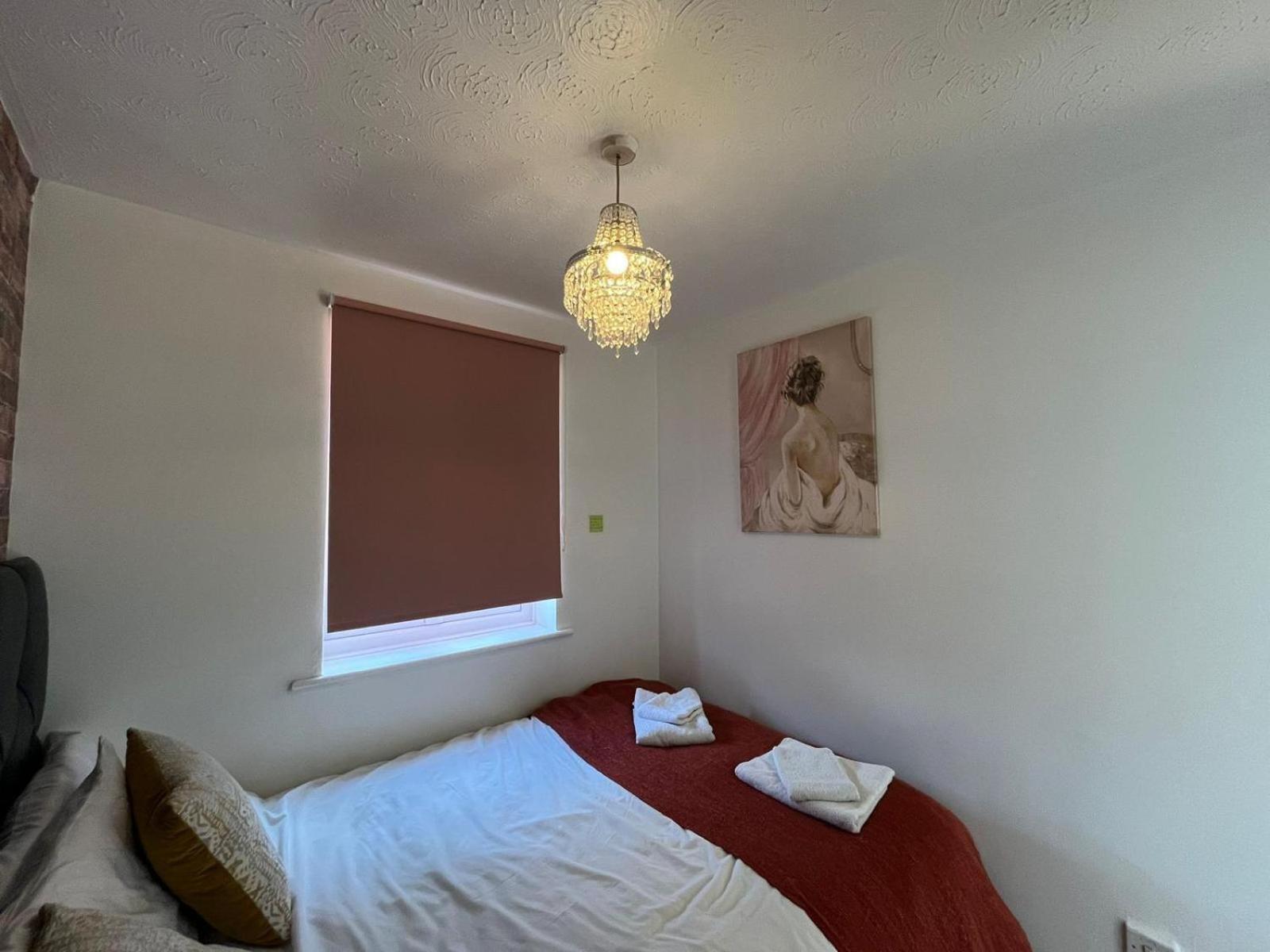 Stunning 1 Bedroom Apartment In Dagenham Exterior photo