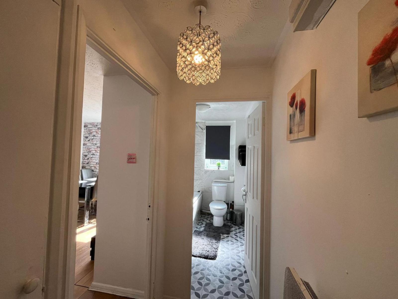 Stunning 1 Bedroom Apartment In Dagenham Exterior photo