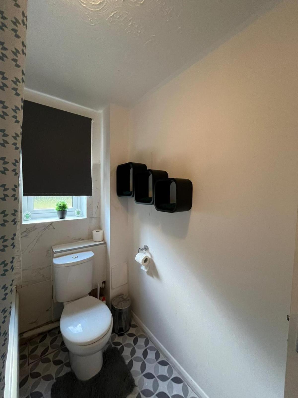 Stunning 1 Bedroom Apartment In Dagenham Exterior photo